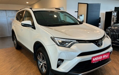 Toyota RAV4, 2018 год, 2 570 000 рублей, 3 фотография