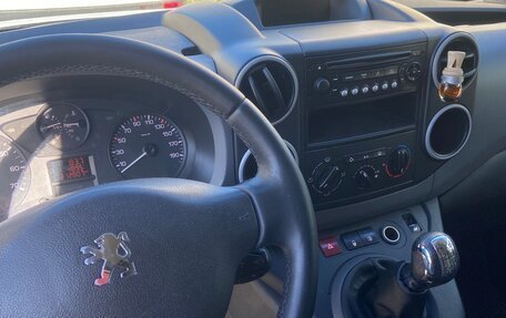 Peugeot Partner II рестайлинг 2, 2011 год, 785 000 рублей, 8 фотография