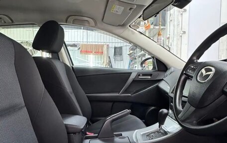 Mazda Axela, 2010 год, 890 000 рублей, 18 фотография