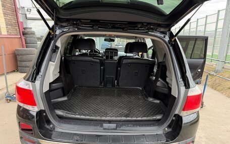 Toyota Highlander III, 2012 год, 2 150 000 рублей, 11 фотография