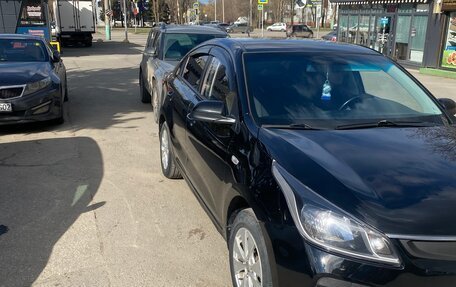 KIA Rio IV, 2017 год, 1 300 000 рублей, 2 фотография