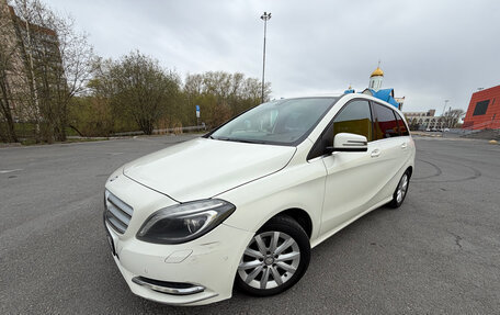 Mercedes-Benz B-Класс, 2014 год, 1 390 000 рублей, 2 фотография