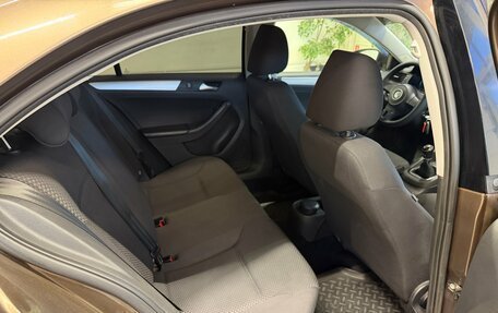 Volkswagen Jetta VI, 2012 год, 890 000 рублей, 10 фотография