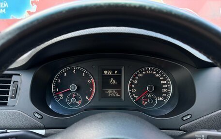 Volkswagen Jetta VI, 2013 год, 930 000 рублей, 11 фотография