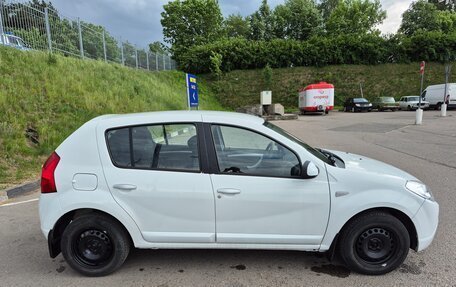 Renault Sandero I, 2013 год, 450 000 рублей, 3 фотография