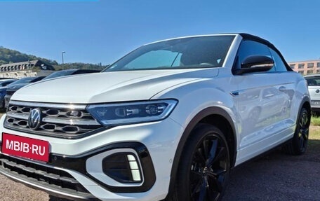 Volkswagen T-Roc I, 2022 год, 2 933 036 рублей, 1 фотография