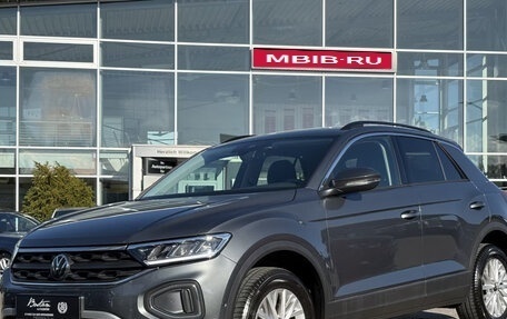 Volkswagen T-Roc I, 2022 год, 2 528 561 рублей, 1 фотография