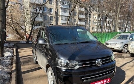 Volkswagen Multivan T5, 2010 год, 2 400 000 рублей, 2 фотография