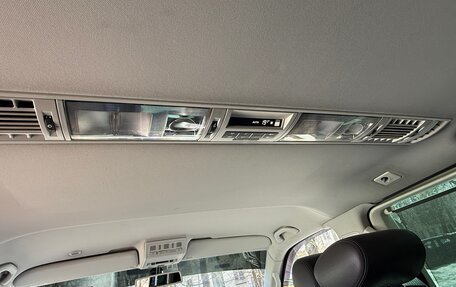 Volkswagen Multivan T5, 2010 год, 2 400 000 рублей, 18 фотография