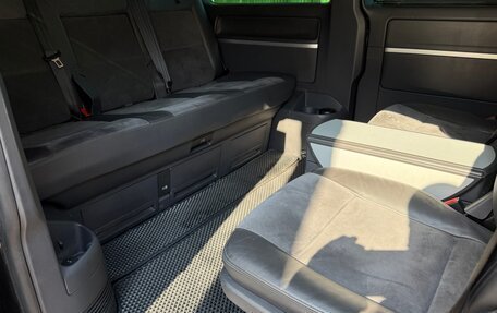 Volkswagen Multivan T5, 2010 год, 2 400 000 рублей, 29 фотография