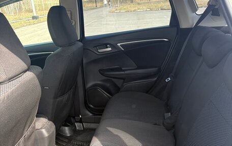 Honda Fit III, 2016 год, 1 200 000 рублей, 13 фотография