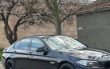 BMW 5 серия, 2013 год, 1 900 000 рублей, 3 фотография