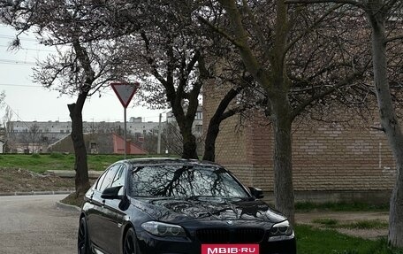 BMW 5 серия, 2013 год, 1 900 000 рублей, 2 фотография