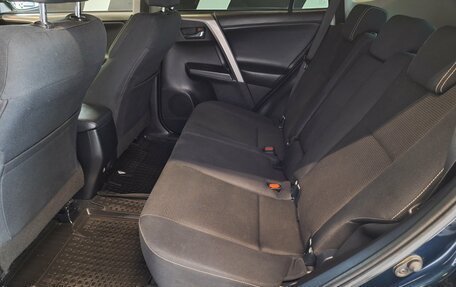 Toyota RAV4, 2018 год, 2 050 000 рублей, 10 фотография