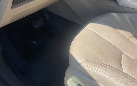 Land Rover Range Rover Evoque I, 2015 год, 2 400 000 рублей, 14 фотография