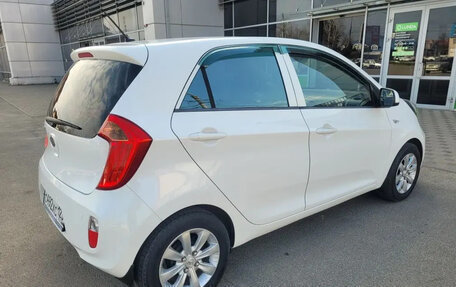 KIA Picanto II, 2011 год, 868 000 рублей, 2 фотография