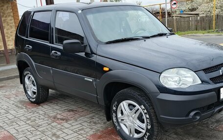 Chevrolet Niva I рестайлинг, 2010 год, 465 000 рублей, 15 фотография