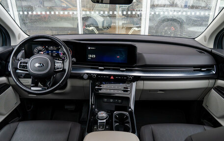 KIA Carnival, 2021 год, 3 500 000 рублей, 19 фотография