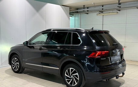 Volkswagen Tiguan II, 2018 год, 2 070 000 рублей, 5 фотография