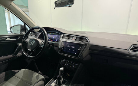 Volkswagen Tiguan II, 2018 год, 2 070 000 рублей, 8 фотография