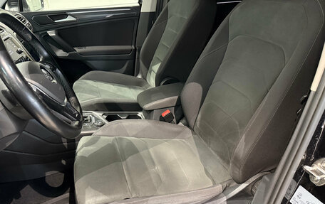 Volkswagen Tiguan II, 2018 год, 2 070 000 рублей, 12 фотография