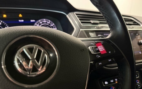 Volkswagen Tiguan II, 2018 год, 2 070 000 рублей, 17 фотография