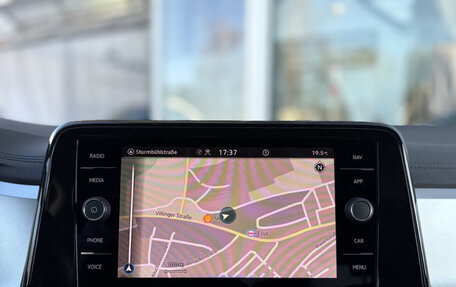 Volkswagen T-Roc I, 2022 год, 2 528 561 рублей, 17 фотография