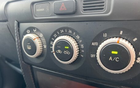 Toyota Ist II, 2002 год, 435 000 рублей, 16 фотография