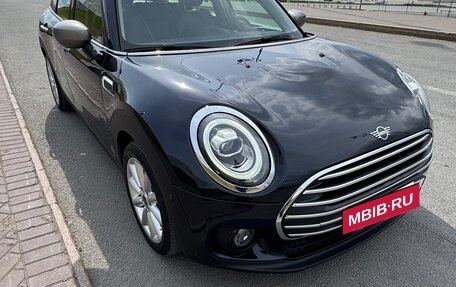 MINI Clubman, 2019 год, 2 290 000 рублей, 3 фотография