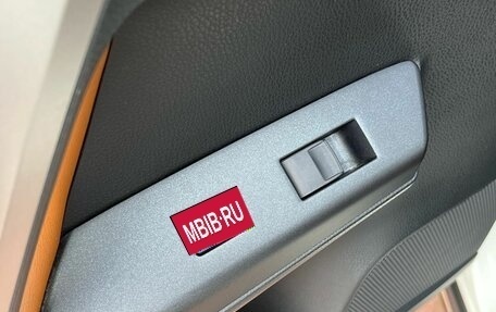 Toyota RAV4, 2016 год, 2 700 000 рублей, 19 фотография