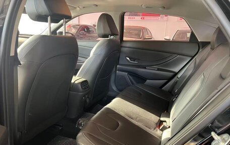 Hyundai Elantra, 2023 год, 1 014 000 рублей, 9 фотография