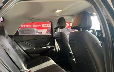 Hyundai Elantra, 2023 год, 1 014 000 рублей, 15 фотография