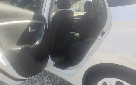 Hyundai i30 II рестайлинг, 2013 год, 750 000 рублей, 9 фотография