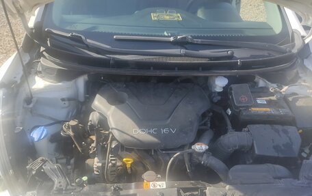 Hyundai i30 II рестайлинг, 2013 год, 750 000 рублей, 10 фотография