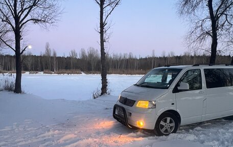 Volkswagen Transporter T5 рестайлинг, 2004 год, 1 800 000 рублей, 2 фотография