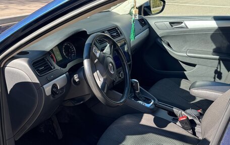 Volkswagen Jetta VI, 2012 год, 1 250 000 рублей, 11 фотография