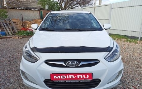 Hyundai Solaris II рестайлинг, 2013 год, 910 000 рублей, 5 фотография