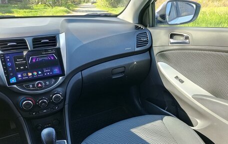 Hyundai Solaris II рестайлинг, 2013 год, 910 000 рублей, 11 фотография