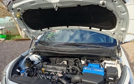 Hyundai Solaris II рестайлинг, 2013 год, 910 000 рублей, 13 фотография