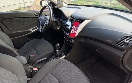 Hyundai Solaris II рестайлинг, 2013 год, 910 000 рублей, 7 фотография