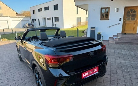 Volkswagen T-Roc I, 2023 год, 3 286 061 рублей, 2 фотография