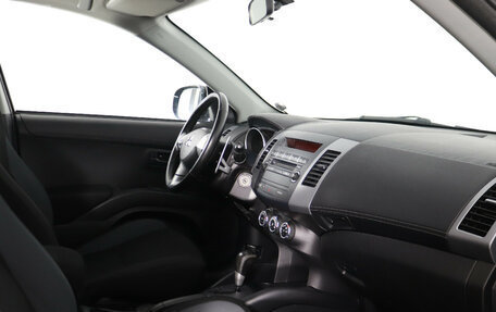 Mitsubishi Outlander III рестайлинг 3, 2011 год, 1 059 000 рублей, 7 фотография