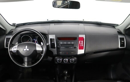 Mitsubishi Outlander III рестайлинг 3, 2011 год, 1 059 000 рублей, 8 фотография