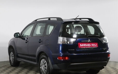 Mitsubishi Outlander III рестайлинг 3, 2011 год, 1 059 000 рублей, 4 фотография