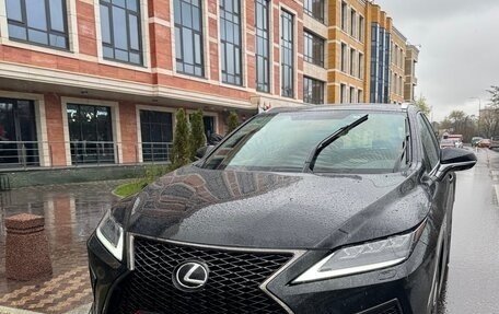Lexus RX IV рестайлинг, 2021 год, 6 100 000 рублей, 1 фотография