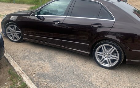 Mercedes-Benz E-Класс, 2011 год, 1 900 000 рублей, 7 фотография