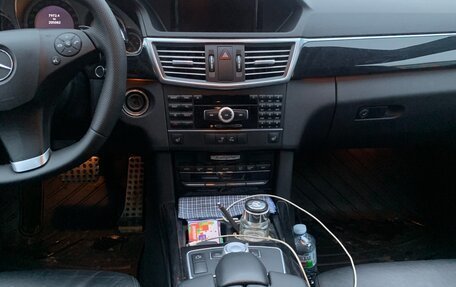 Mercedes-Benz E-Класс, 2011 год, 1 900 000 рублей, 19 фотография