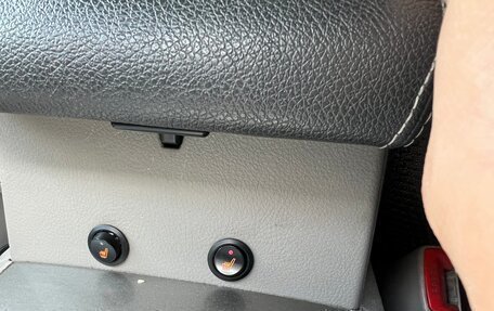 Toyota Highlander III, 2011 год, 1 750 000 рублей, 14 фотография