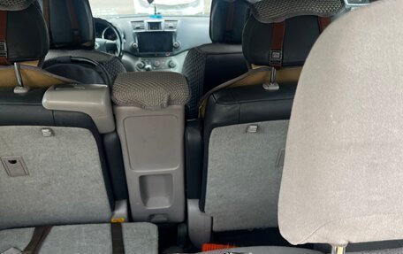 Toyota Highlander III, 2011 год, 1 750 000 рублей, 17 фотография