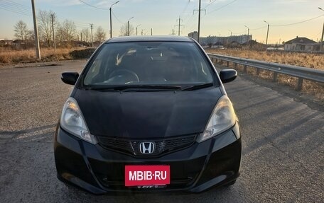 Honda Fit III, 2013 год, 840 000 рублей, 2 фотография